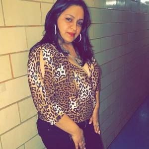 Meet your Posher, Jolanda